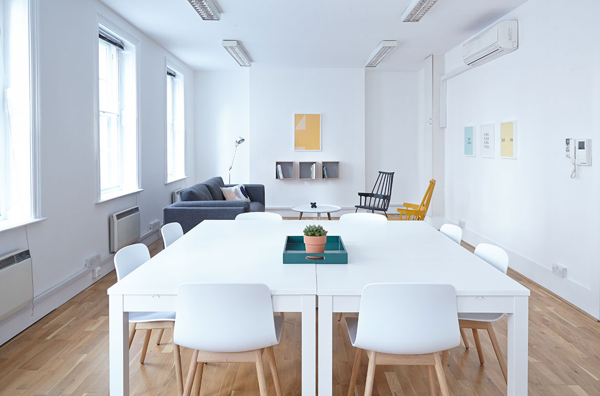 Luxury apartment last floor