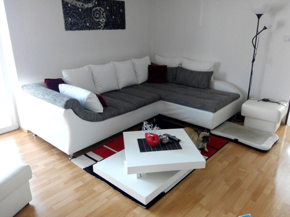 Contemporary apartment