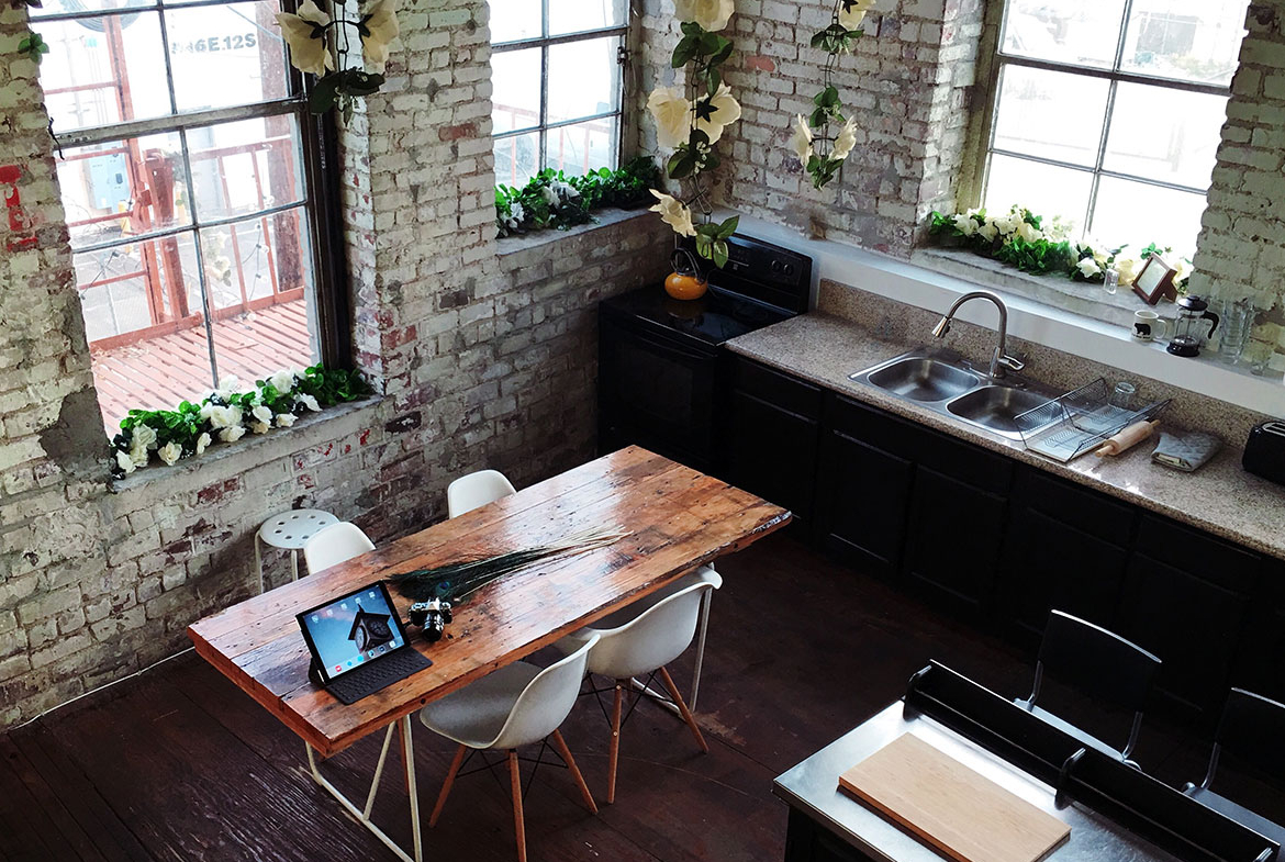 Luxury apartment last floor